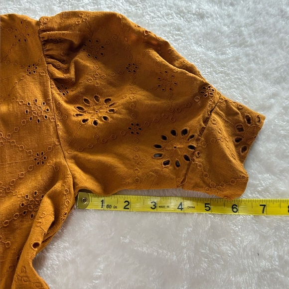 Zara Brown/Rust Eyelet Short Sleeve Wrap Double Button Blouse. size S - Picture 7 of 9